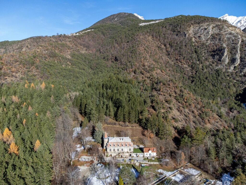 Chateau Le Beylon Gites Hautes Alpes